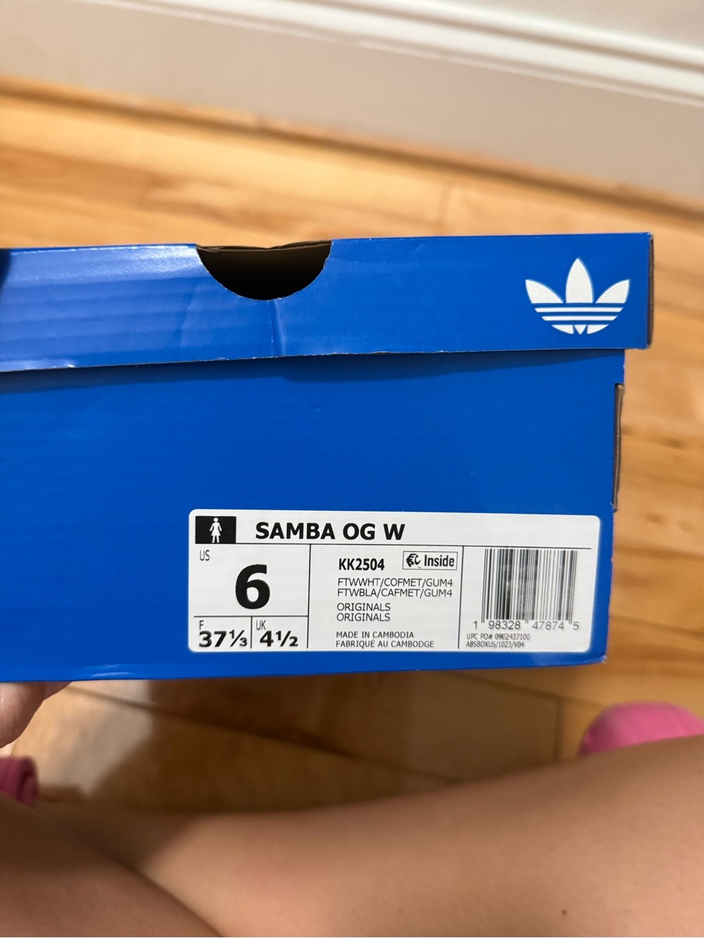 New In Box Adidas Samba OG White And Silver Grey Sneakers Women’s 6 - Picture 4 of 4